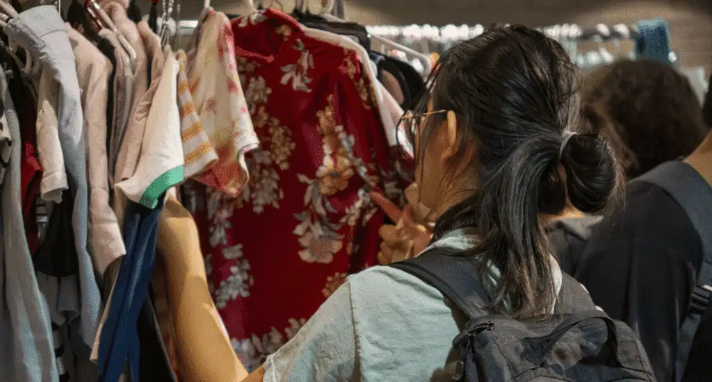 online-thrift-store-clothes-preloved-fashion-daily-picks